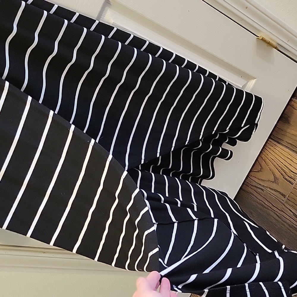 Torrid Size 1 Black and White Striped Dress - Picture 6 of 8